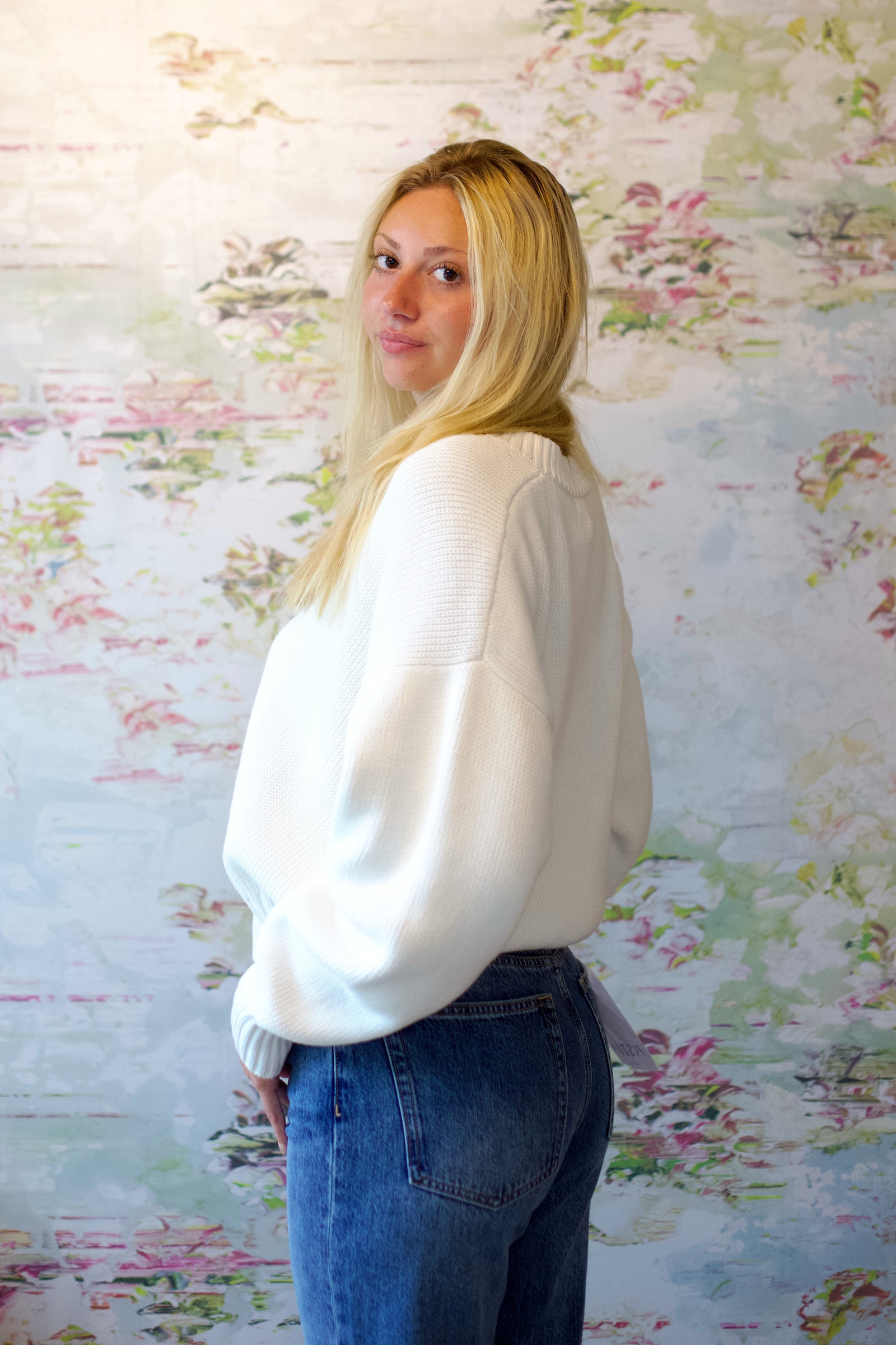 Nika Heavyweight V Neck Sweater | White