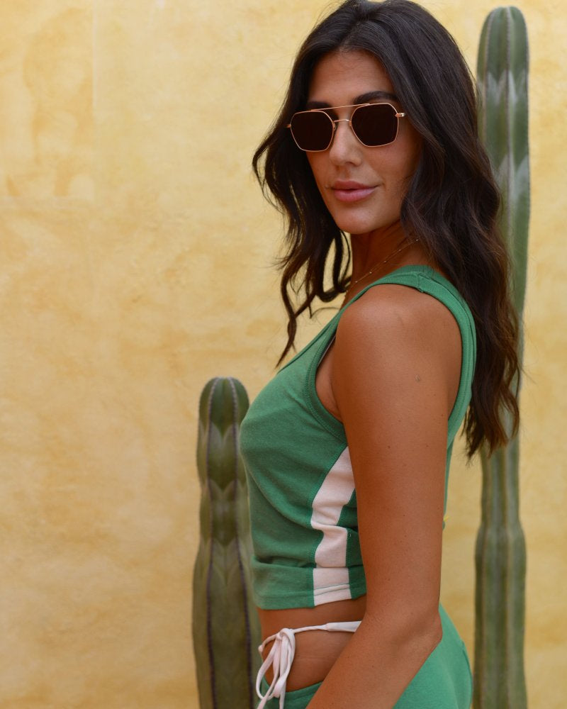 Sara | Gold | Onyx Polarized Lens