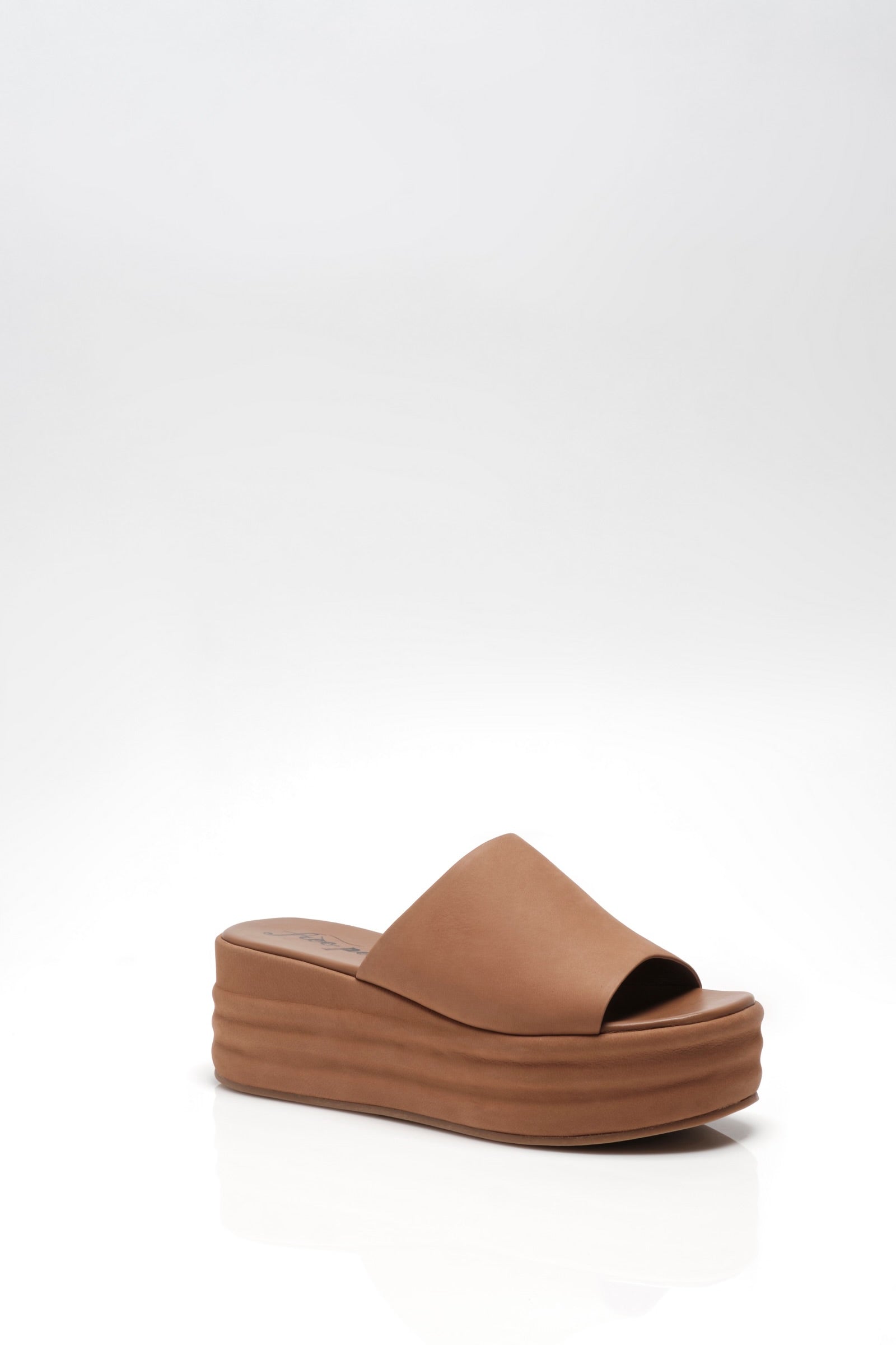 Harbor Flatform | Tan
