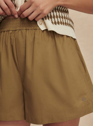 Morales Short 2.5 | Golden Olive