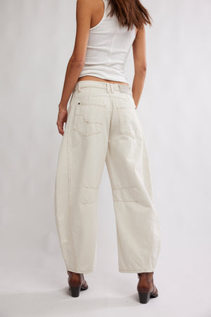 Good Luck Mid Rise Barrel Jeans | Milk