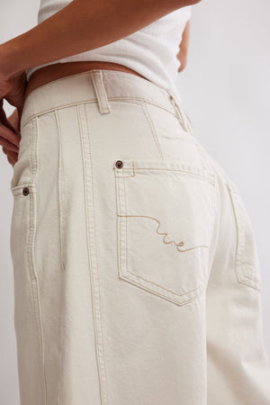 Good Luck Mid Rise Barrel Jeans | Milk