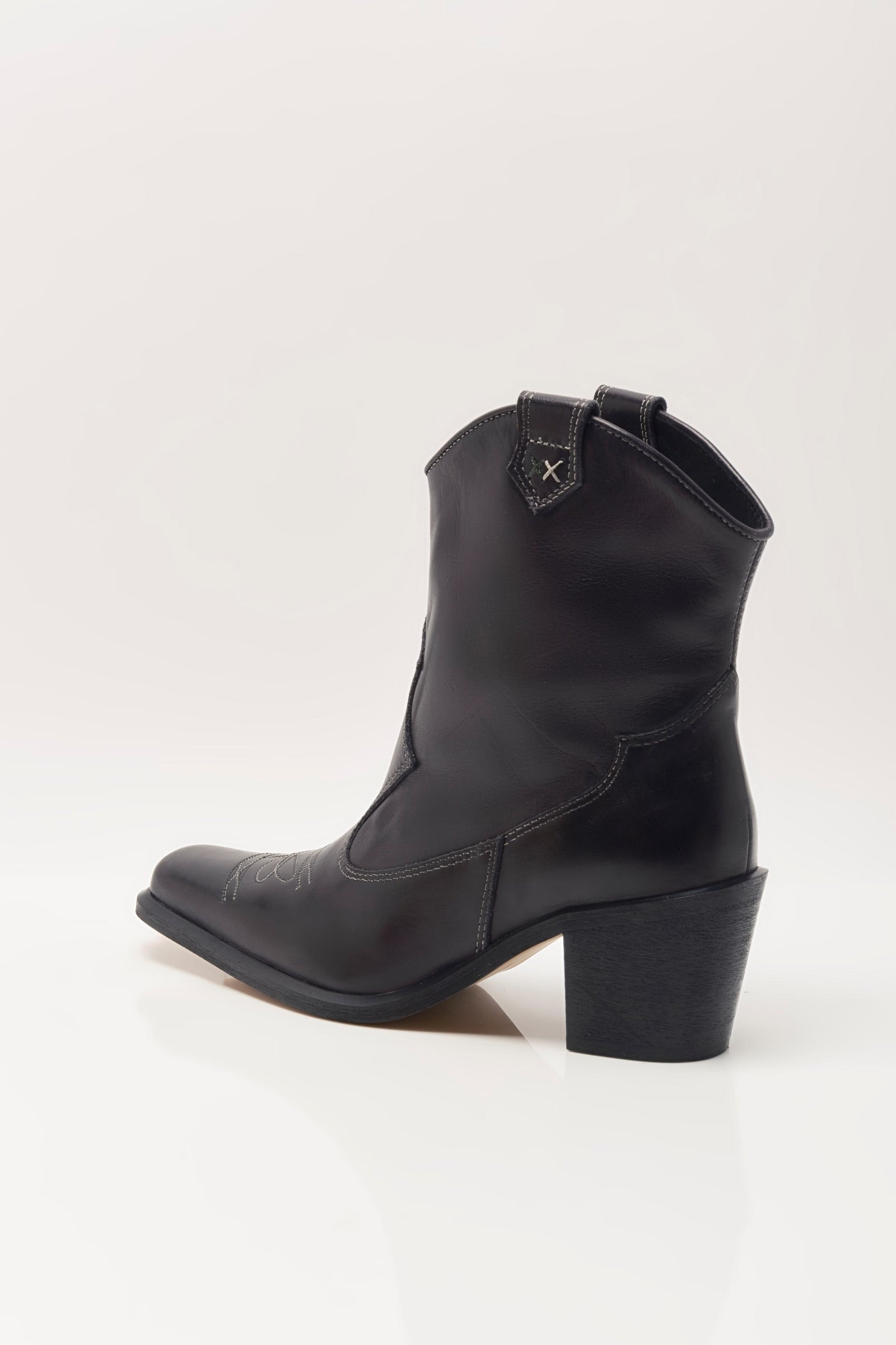 Wandering Western Boot | Black Leather
