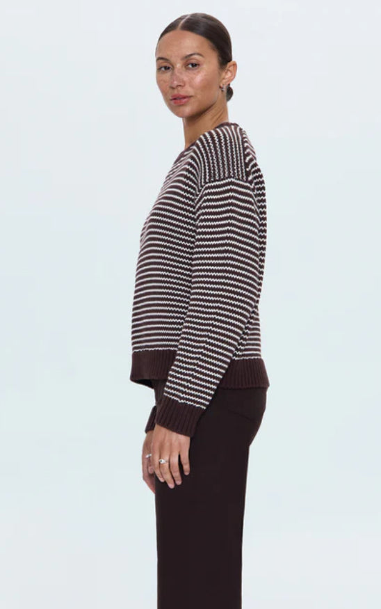 Aura Relaxed Crew Neck | Mocha