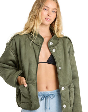 Camper Reversible Sherpa Jacket | Canteen