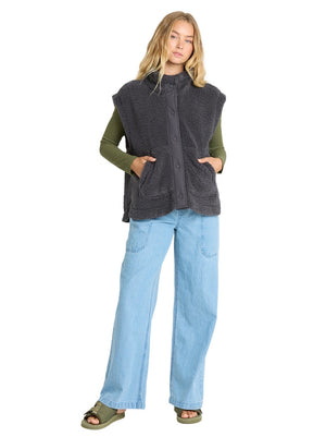 Waver Sherpa Vest | Black Sands